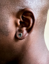 Load image into Gallery viewer, Minoritees &#39;A FRO PIC&#39; Icon Earstuds
